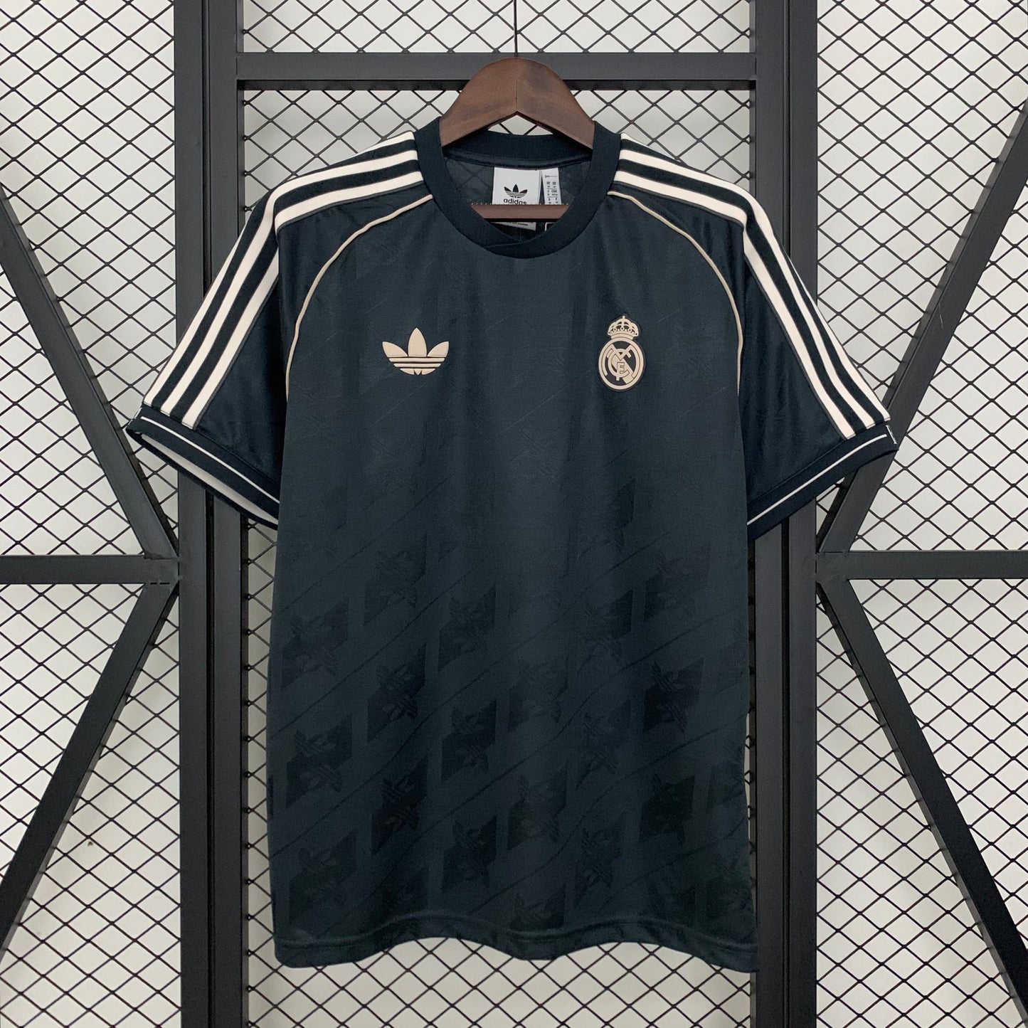 Real Madrid  T-Shirt 2025