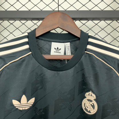 Real Madrid  T-Shirt 2025