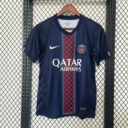 قميص باريس سان جرمان (PSG) الأساسي – موسم 2025/26